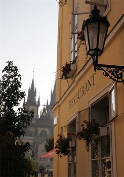 Lippert Praga